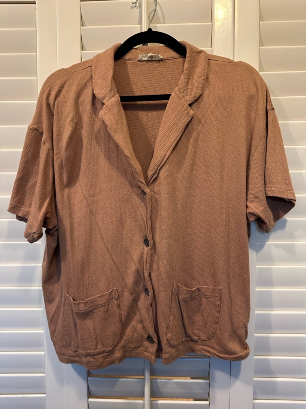 Women’s Casual Short-Sleeve Button Blouse - Brown